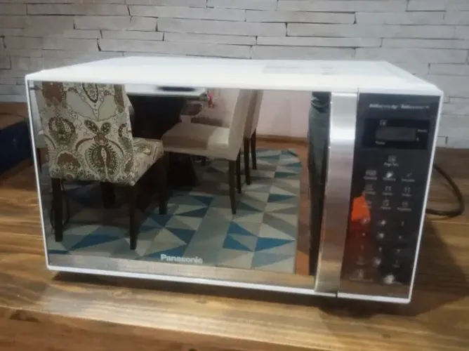 MICROONDAS PANASONIC 21L BRANCO
