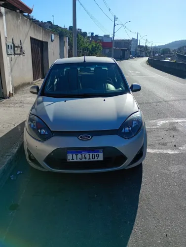 Ford Fiesta Sed. 1.6 8V Flex 4P 2013