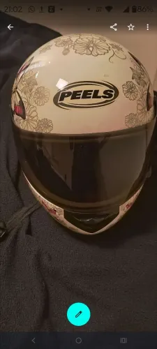 Capacete pells butterfly