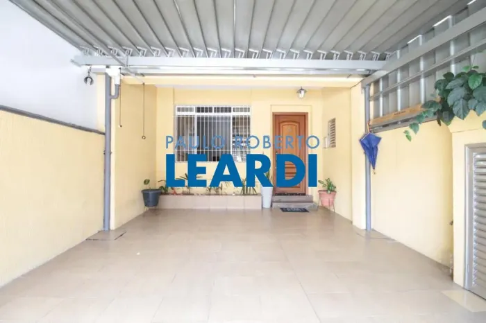 CASA ASSOBRADADA - ACLIMAÇÃO - SP