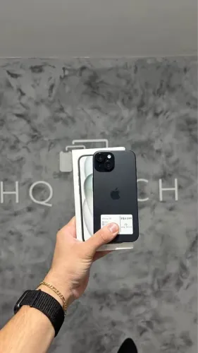iPhone 15 128GB