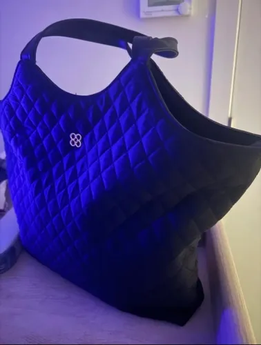 Bolsa Preta Linda e Espaçosa 