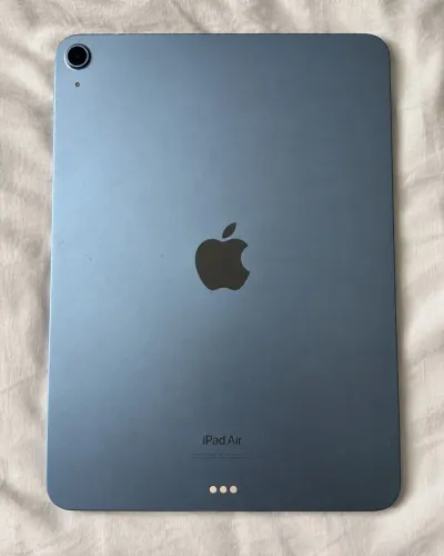 iPad Air 5 M1 256GB + Apple Pencil original + capa com teclado