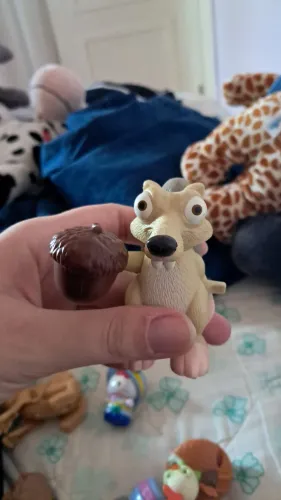 Boneco Esquilo Era do Gelo Scrat