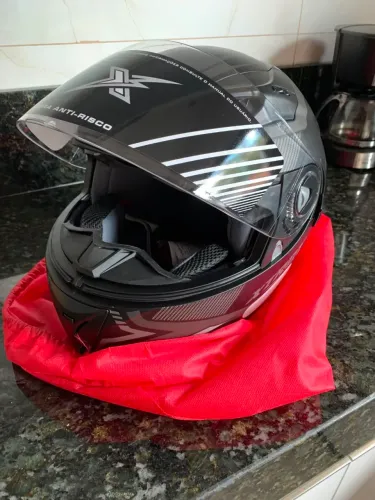 Capacete Xtroy 