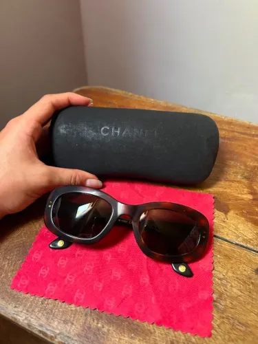 Óculos de Sol Chanel Vintage (Matelassê Tartaruga)