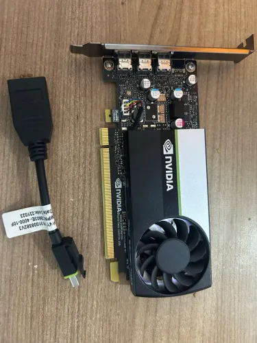 Nvidia quadro t400 4gb com adaptador do