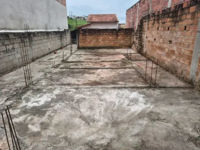 TERRENO REGISTRADO E PRONTO PARA CONSTRUIR COM ALICERCE 125 M2 ALTOS DA VILA PAIVA