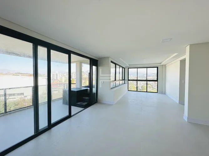 Apartamento com 157m², 3 dormitórios com suíte na Pedra Branca