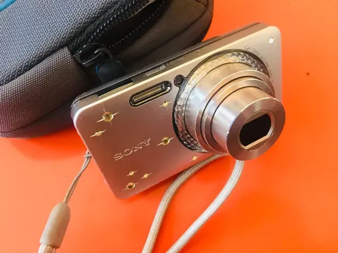 Sony Cybershot W570D c/ Cristais SWAROVSKI Edição Especial + Case Logic RARIDADE Y2K FEBRE