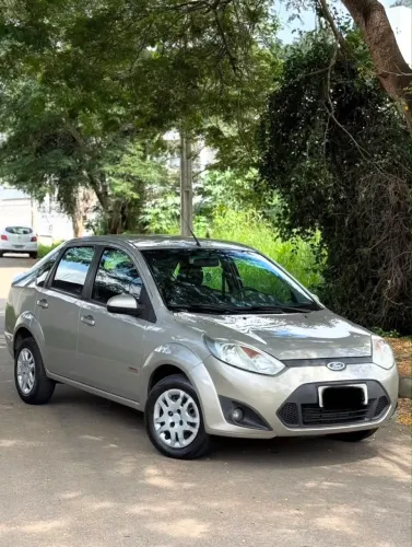 Ford Fiesta Sedan SE 1.6 16V Flex 4P 2012