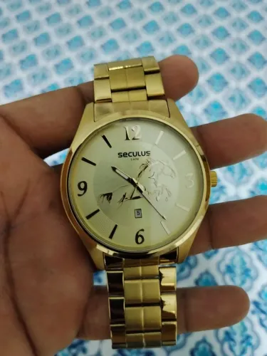 Vendo relógio séculos