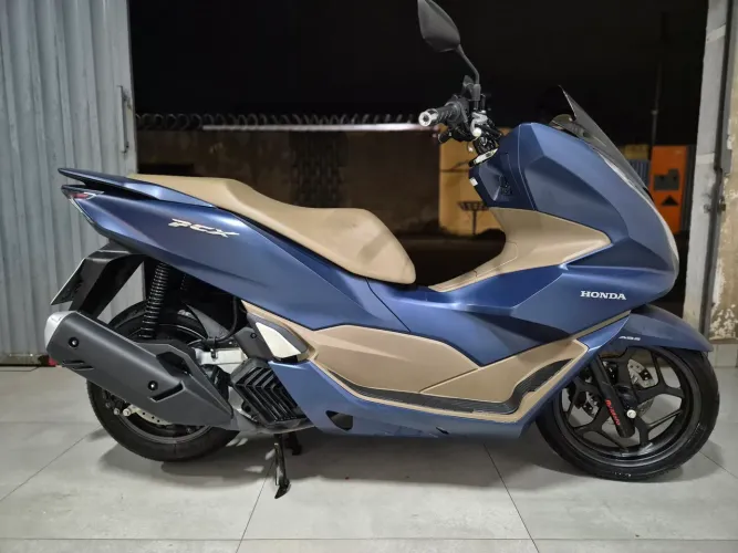 ? HONDA PCX 160 DLX 2024 - APENAS 1900 KM