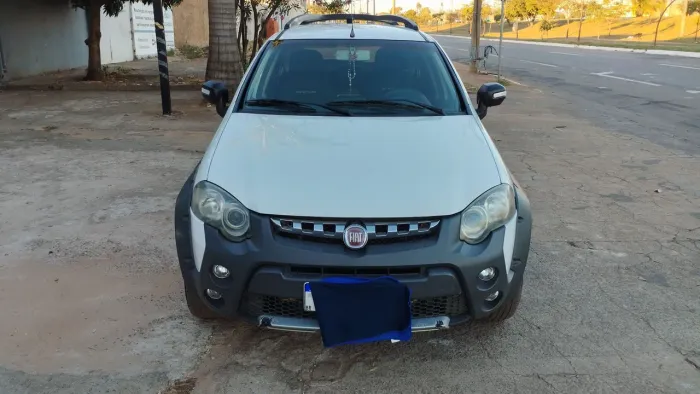 Fiat Palio Weekend Adventure Locker 1.8 Flex 2013
