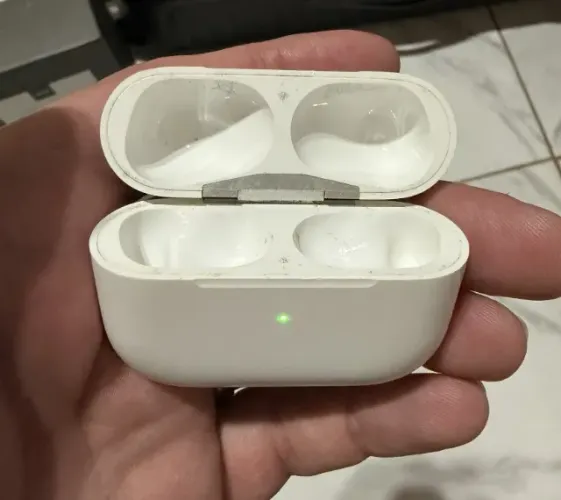 Estojo Carregador Apple AirPods Pro 1ª Geração - Sem Fones