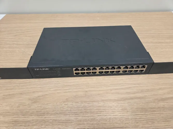 Switch TP-Link TL-SG1024D 24 portas