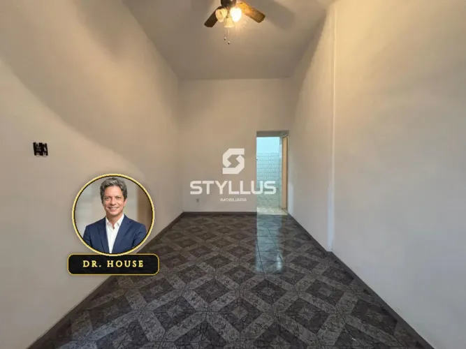 Casa Linear em Condomínio Fechado com Quintal em Madureira! M41S