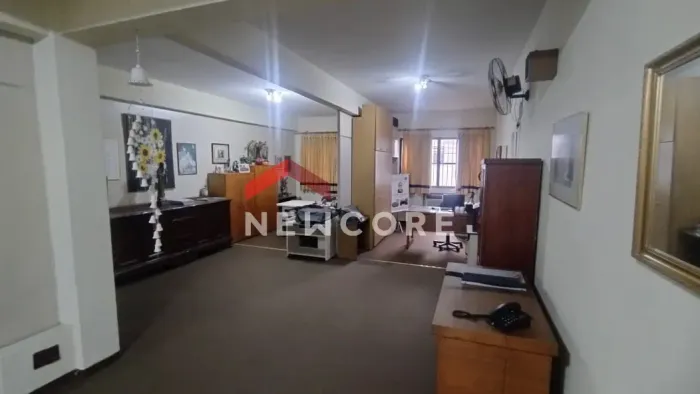 Sala comercial em Rua Quinze de Novembro - Centro - São Vicente/SP
