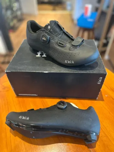Sapatilha de estrada 39BR preta R5 Overcurve, Fizik
