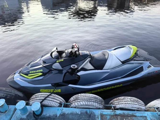 Jet sky 325 HP 2024 150 com carretinha