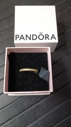 Anel Pandora cravejado 