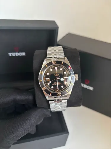 Relógio Tudor Black Bay 58 Automático