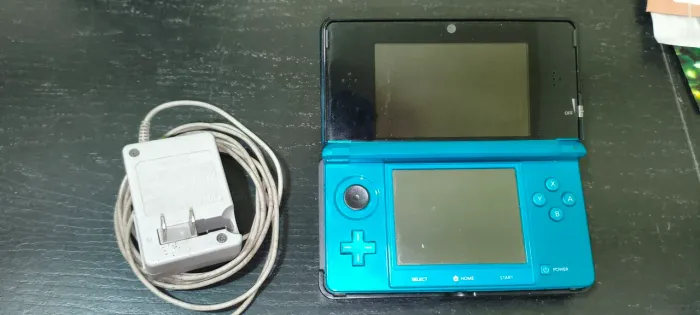 Nintendo 3DS Azul + Carregador e Base Original