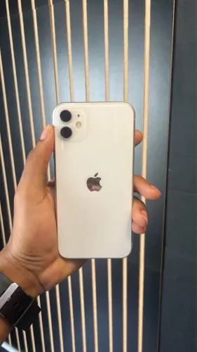 iPhone 11 novinho