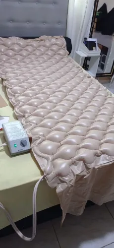 Colchão pneumático com bomba