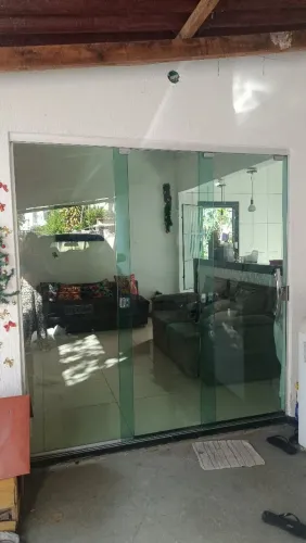 Porta blindex 2.10 × 2m três folhas