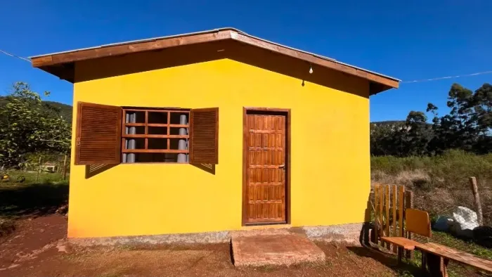 Chacara com CASA MOBILIADA em Vila Oliva- Perto de Gramado