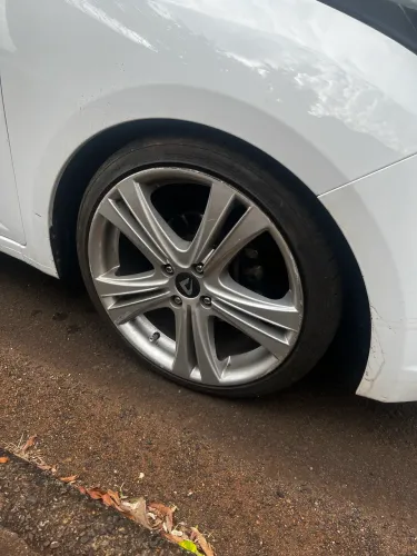 Rodas aro 17 c/pneus novos
