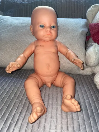 Boneco realista 