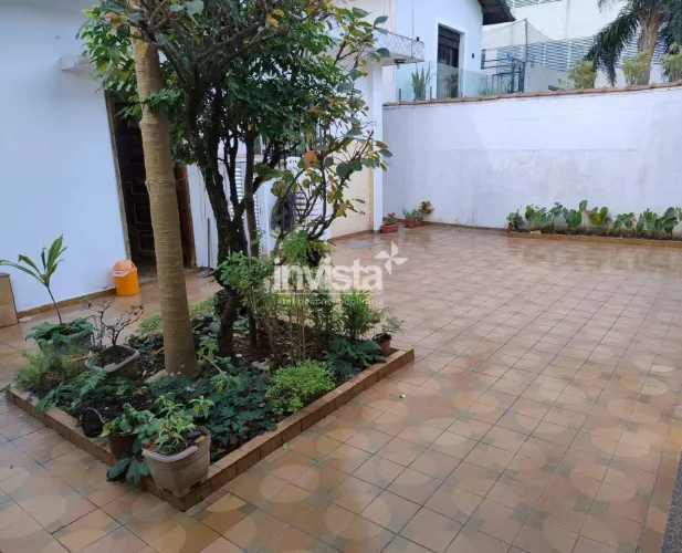 LOCAÇÃO - Casa no Embaré, 4 quartos, mobiliada e equipada