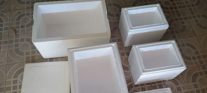 Caixa de isopor 