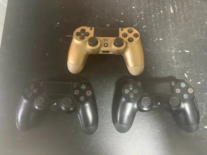 Controle ps4 com defeito