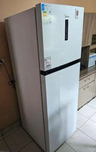 Vendo geladeira 347L