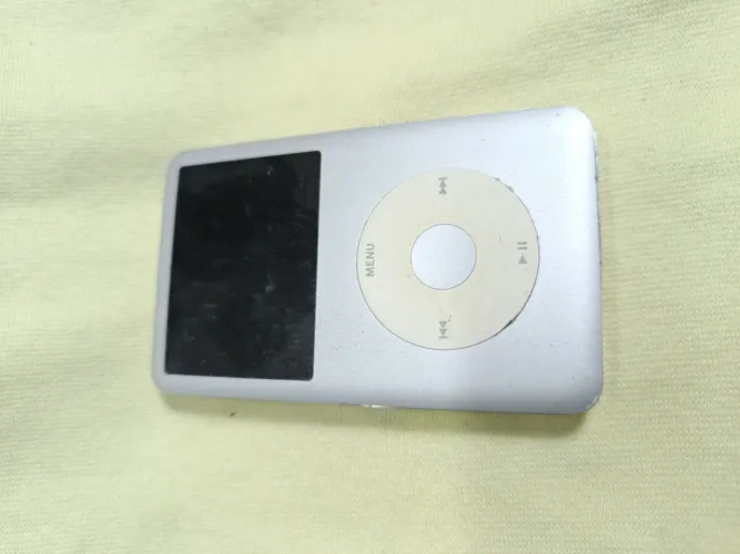 MP3 player Apple ipod. Leia