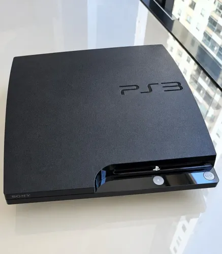 Playstation 3 com 2 controle originais