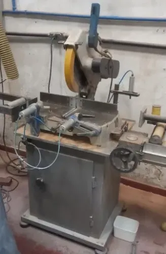 Serra de Esquadria Automática (Pneumática) OMGA, modelo T 50 350