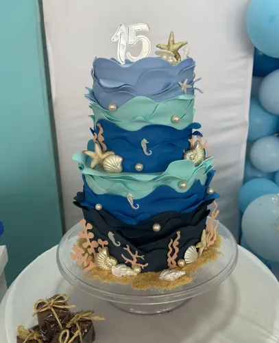 Bolo fake fundo do mar