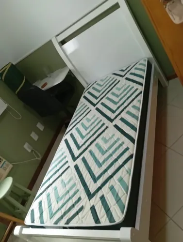 Cama solteiro laca