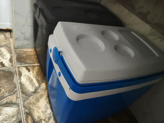 2 caixas térmicas 36 litros