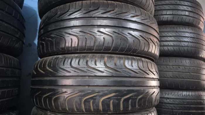 Par de pneus 195/55/15 Pirelli
