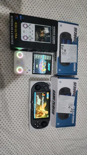 Consoles R36 ULTRA e SF3000, novos,aberto so pra conferência