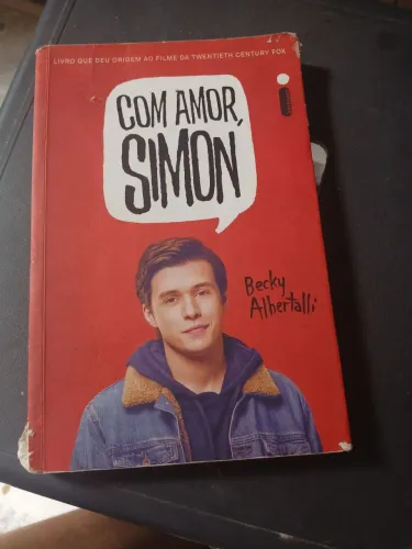 Com Amor Simon. Livro.