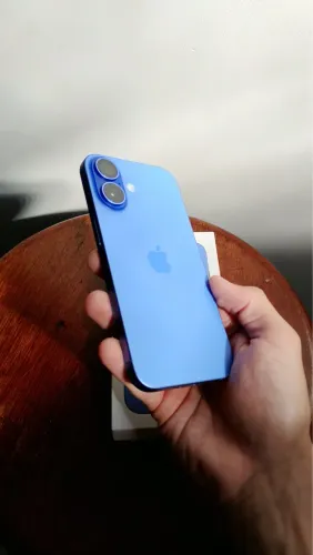 iPhone 16 seminovo