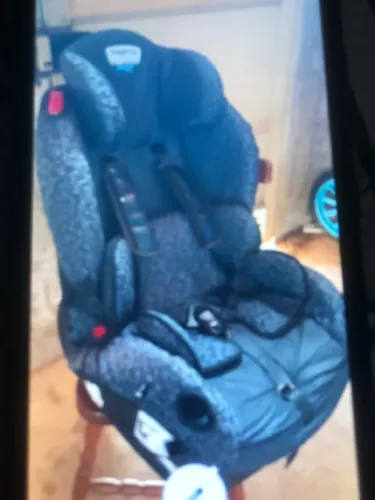 Vende cadeirinha em ótimo estado