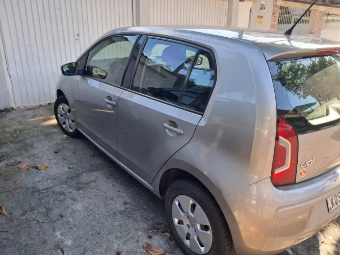 Volkswagen Up! Move 1.0 Total Flex 12V 5P 2015