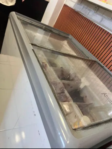Freezer Horizontal Expositor <br><br>R$1.500 a vista ou R$1.800 em até 10x sem juros.